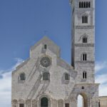 Arts & Vie - Trani - Pouilles